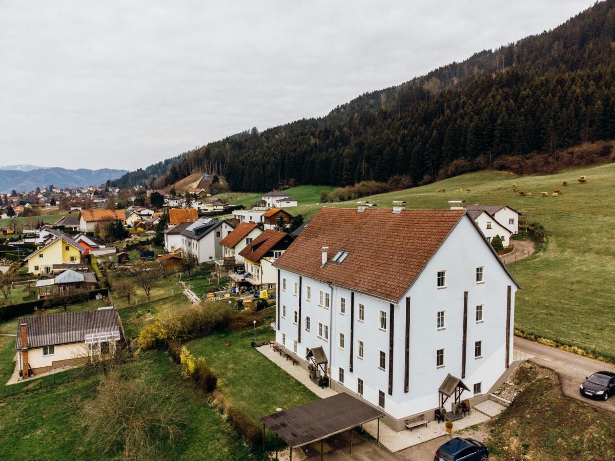 Sofia Apartment & Zimmer Sillweg Naehe Rebull Ring Fohnsdorf Buitenkant foto
